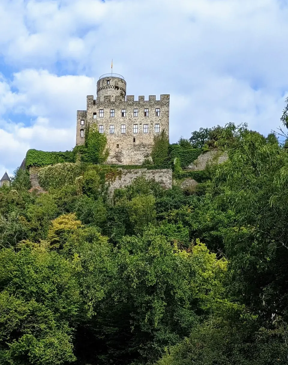 Pyrmont Castle near the Pyrmonter Waterfall